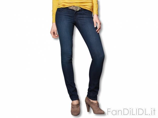 Jeans da donna , prezzo 9,99 &#8364; per Alla confezione 
- Taglio trendy a ...