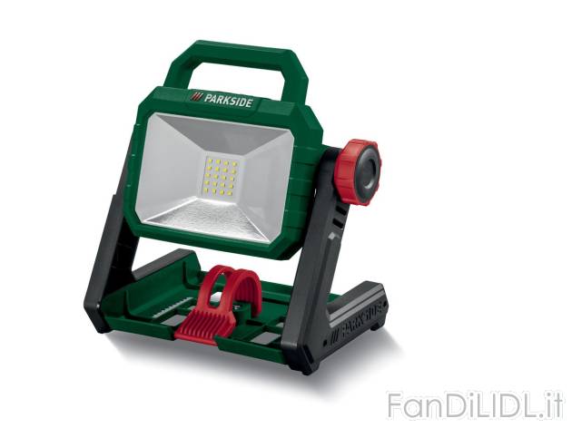 Faro LED ricaricabile da lavoro , prezzo 34.99 EUR 
Faro LED ricaricabile da lavoro ...