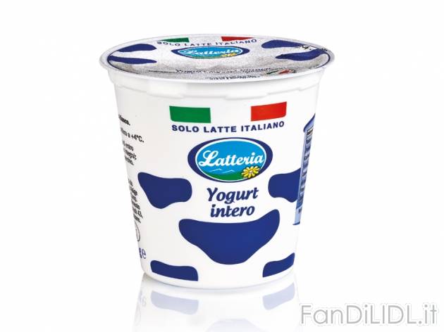 Yogurt bianco intero o magro , prezzo 0,15 &#8364; per 150 g, € 1,00/kg EUR. ...