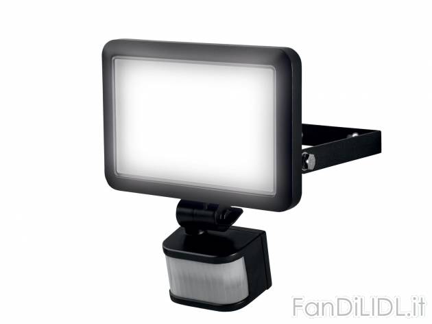 Faro LED con sensore di movimento , prezzo 14.99 &#8364; 
- Angolo di rilevazione ...