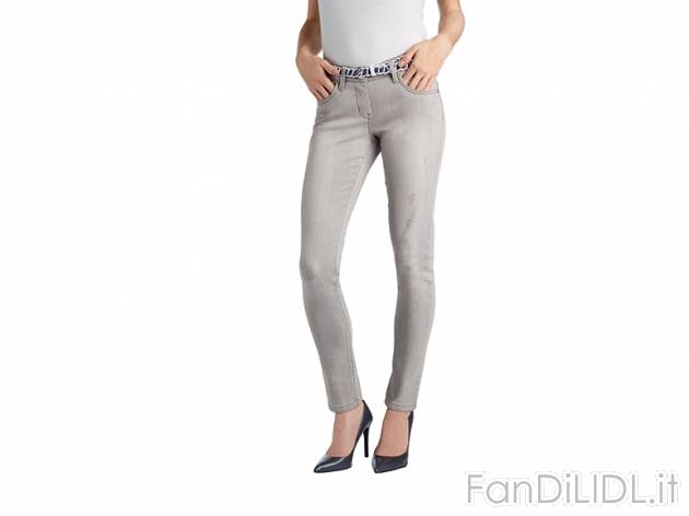 Jeans da donna Esmara, prezzo 9,99 &#8364; per Alla confezione 
- Stile 5 tasche ...