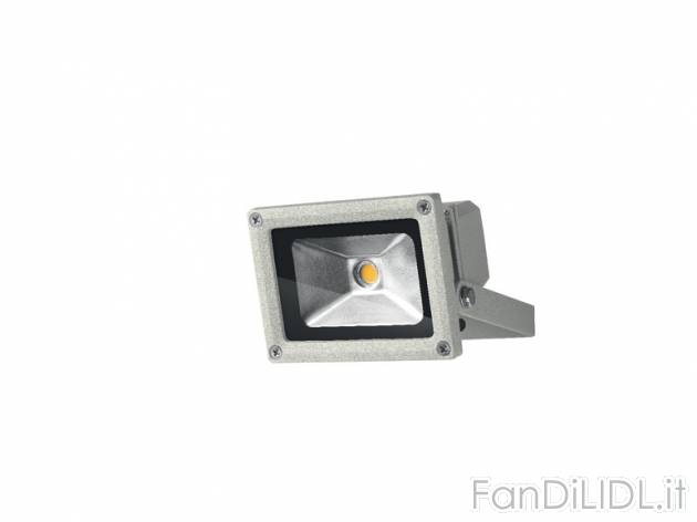 Faro LED Livarno Lux, prezzo 14,99 &#8364; per Alla confezione 
- Potente faretto ...
