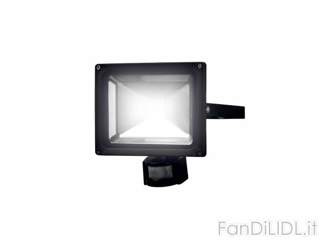 Faro LED da esterni con sensore di movimento , prezzo 24.99 &#8364; 
- Fissaggio ...