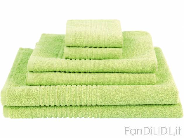Set asciugamani, 6 pezzi Miomare, prezzo 8.99 &#8364; 
- 2x teli doccia (65 ...