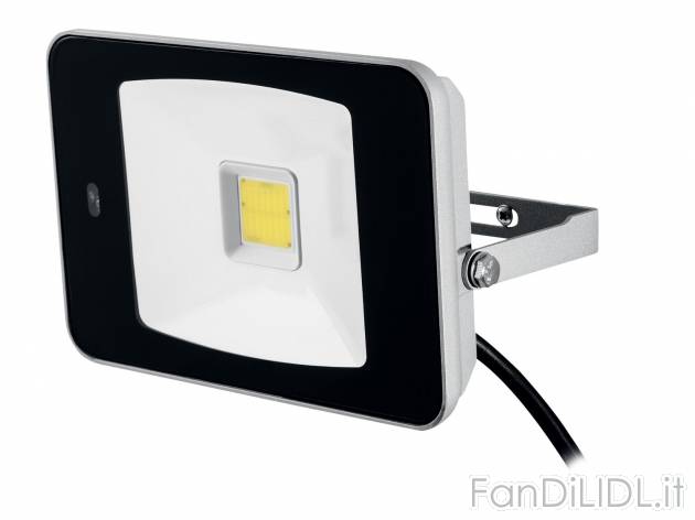 Faro LED da esterni con sensore di movimento Livarno Lux, prezzo 19.99 &#8364; ...