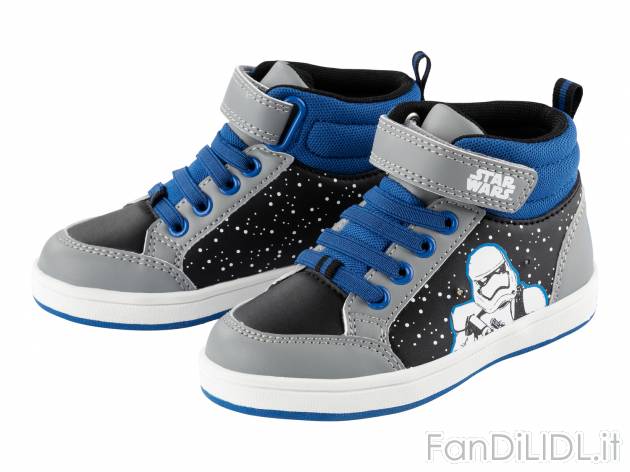 Sneakers con luci da bambino Star Wars, prezzo 14.99 € 
Misure: 25-30 
- Con ...