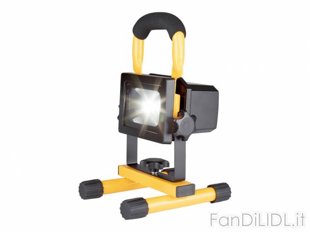 Faro LED ricaricabile Parkside, prezzo 29.99 € 
- Per ambienti esterni ed interni
- ...