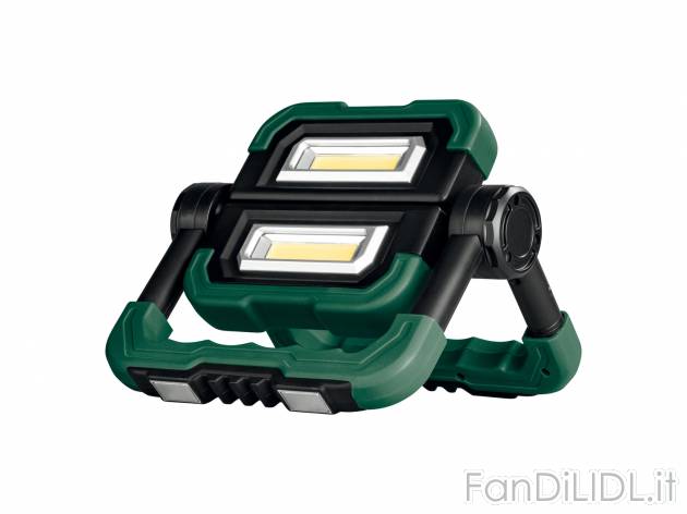 Faretto LED con funzione powerbank Parkside, prezzo 19.99 &#8364; 
- Con 2 proiettori ...