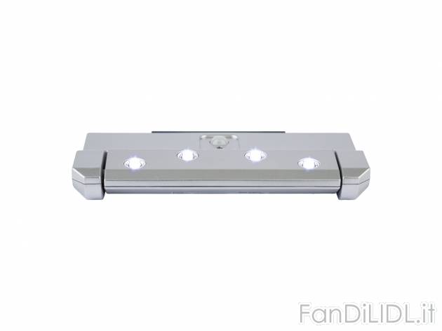 Lampada LED sottopensile con sensore Livarno, prezzo 7.99 &#8364; 
- Funzionamento ...