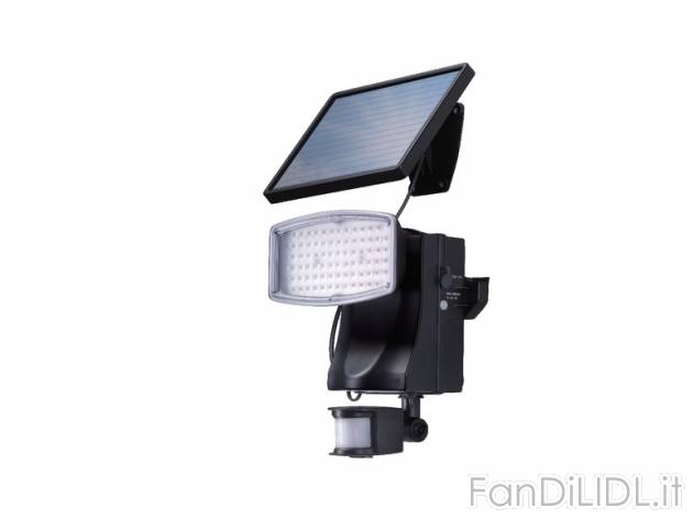 Faro LED da esterni Livarno Lux, prezzo 29,99 &#8364; per Alla confezione 
- ...