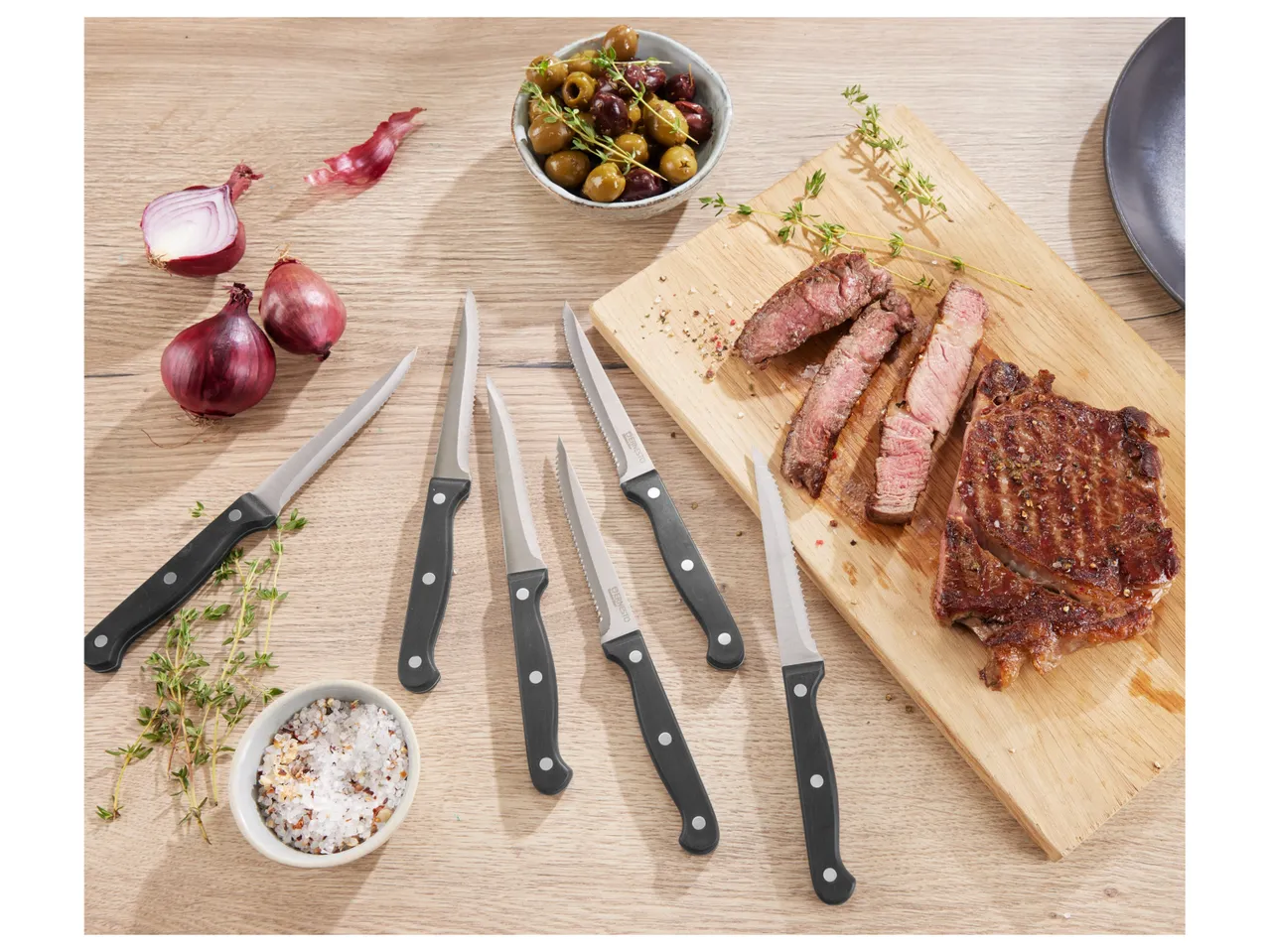 Set coltelli da bistecca , prezzo 4,99 EUR 
Set coltelli da bistecca 6 pezzi 
- ...