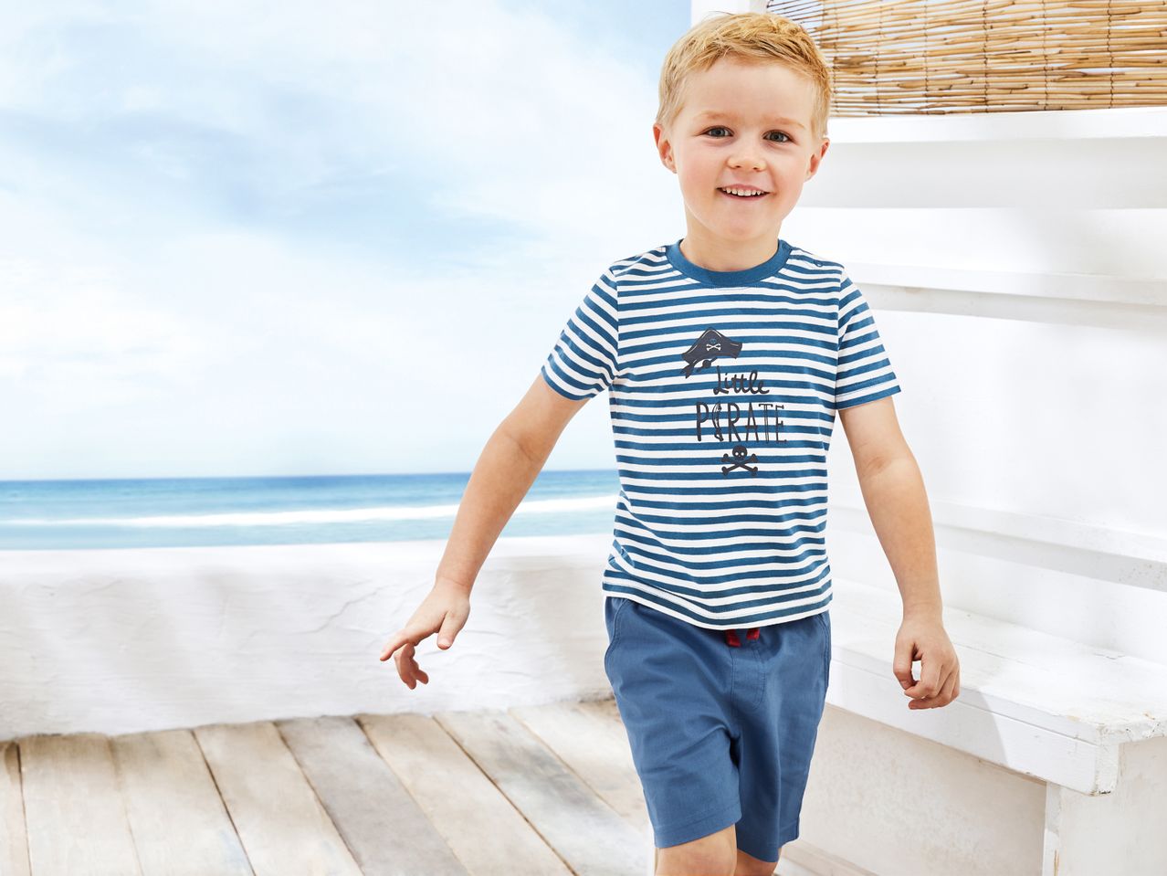 T-shirt da bambino , prezzo 5.99 EUR