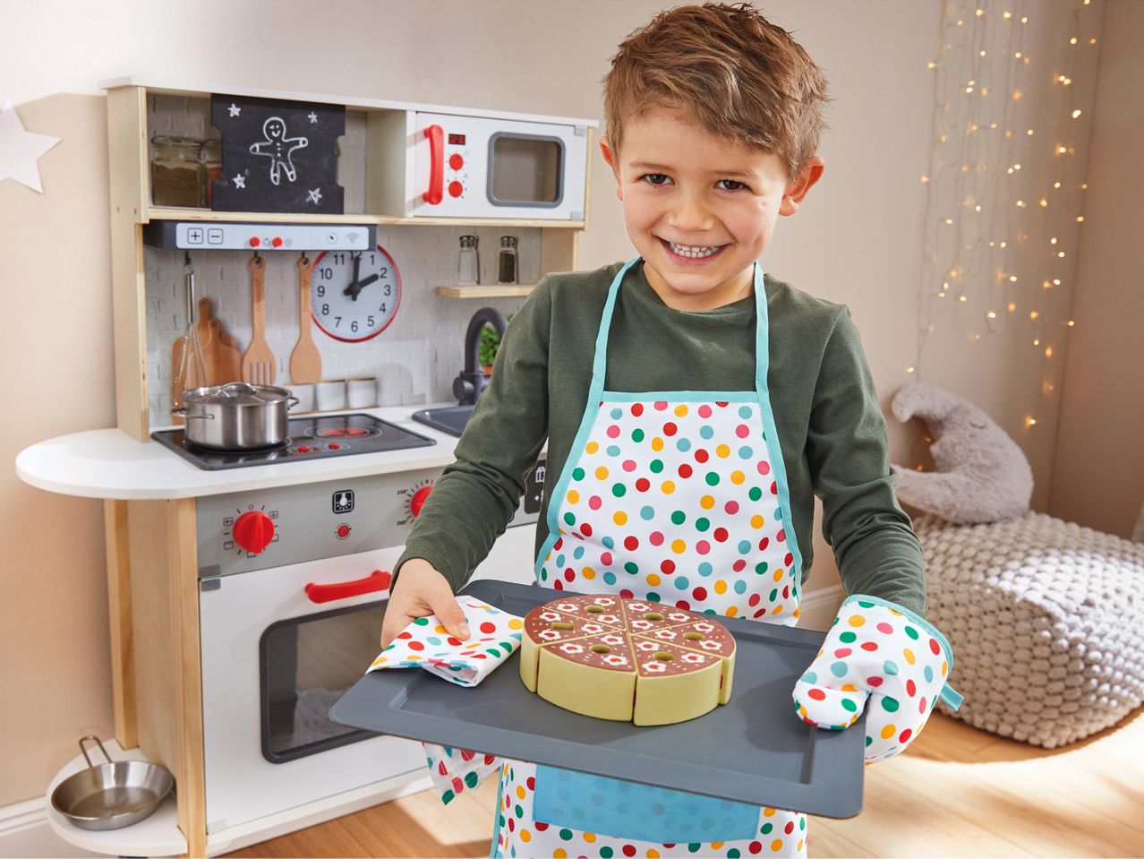 Cucina per bambini , prezzo 69 EUR 
Cucina per bambini 
- Porta scorrevole con lavagna ...