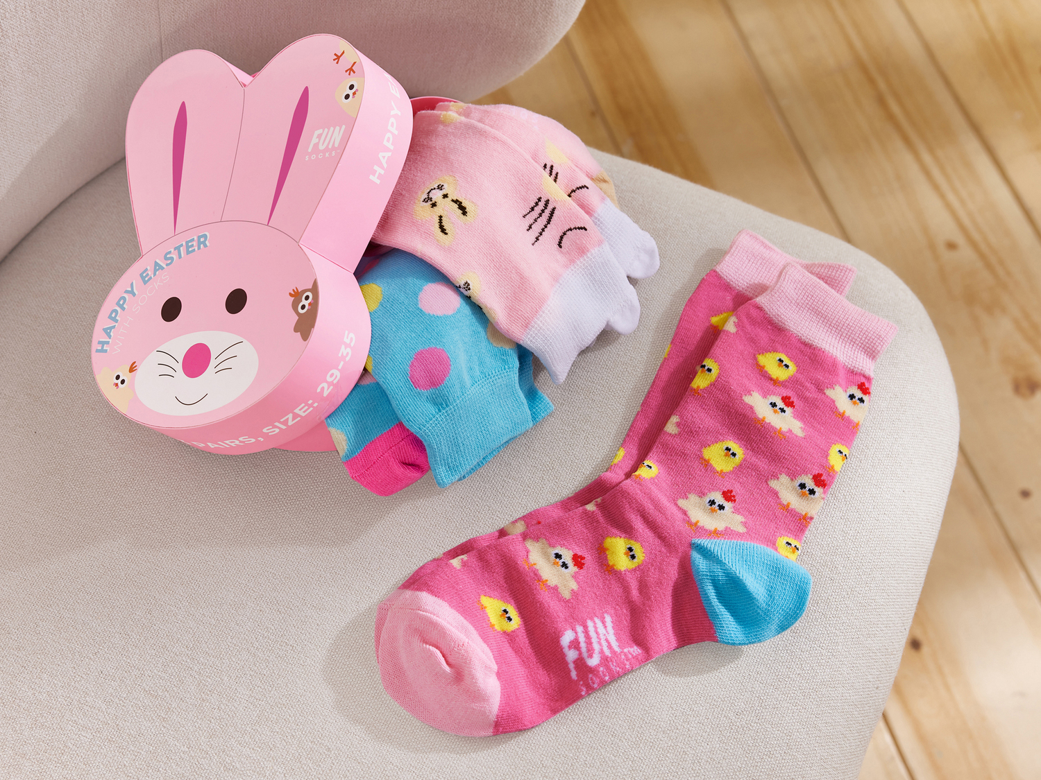 Calzini da bambini Fun-socks, prezzo 6.99 &#8364; 
3 paia - Misure: 23-34 
- ...