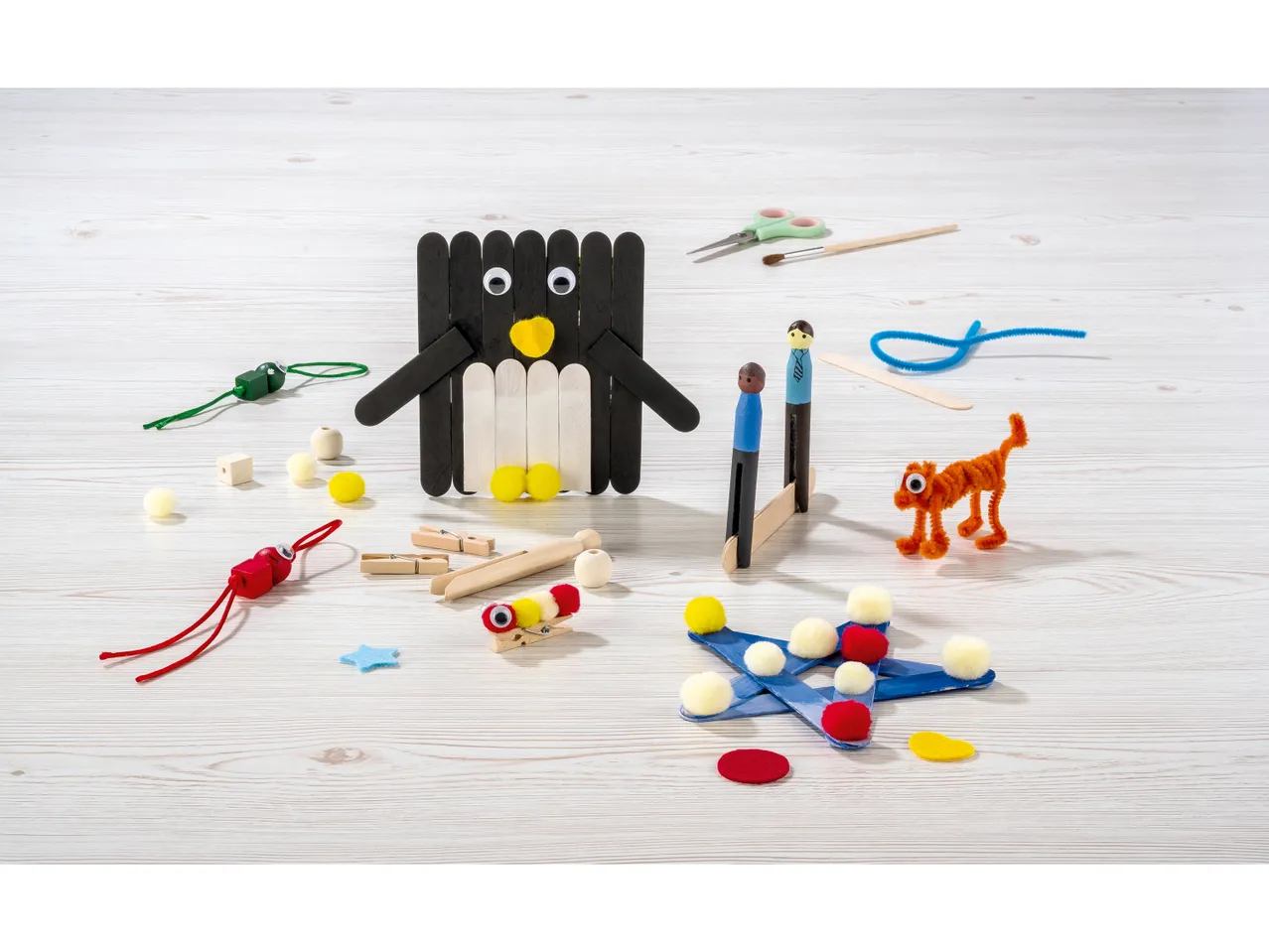 Set bricolage per bambini , prezzo 12.99 EUR 
Set bricolage per bambini 
- Et&agrave; ...